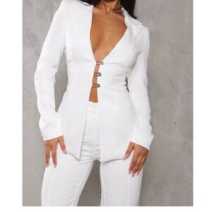 Pretty Little Thing White Fitted Lace up back Blazer